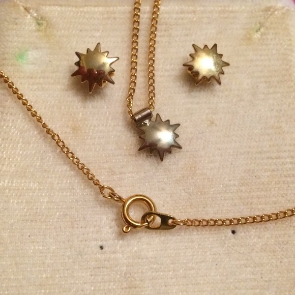 Real vintage jewelry - matching gold necklace and earrings - Picture 1 of 6